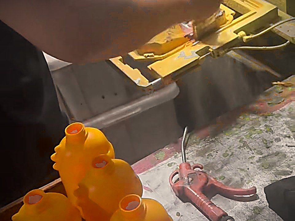 Spraying and pad printing line